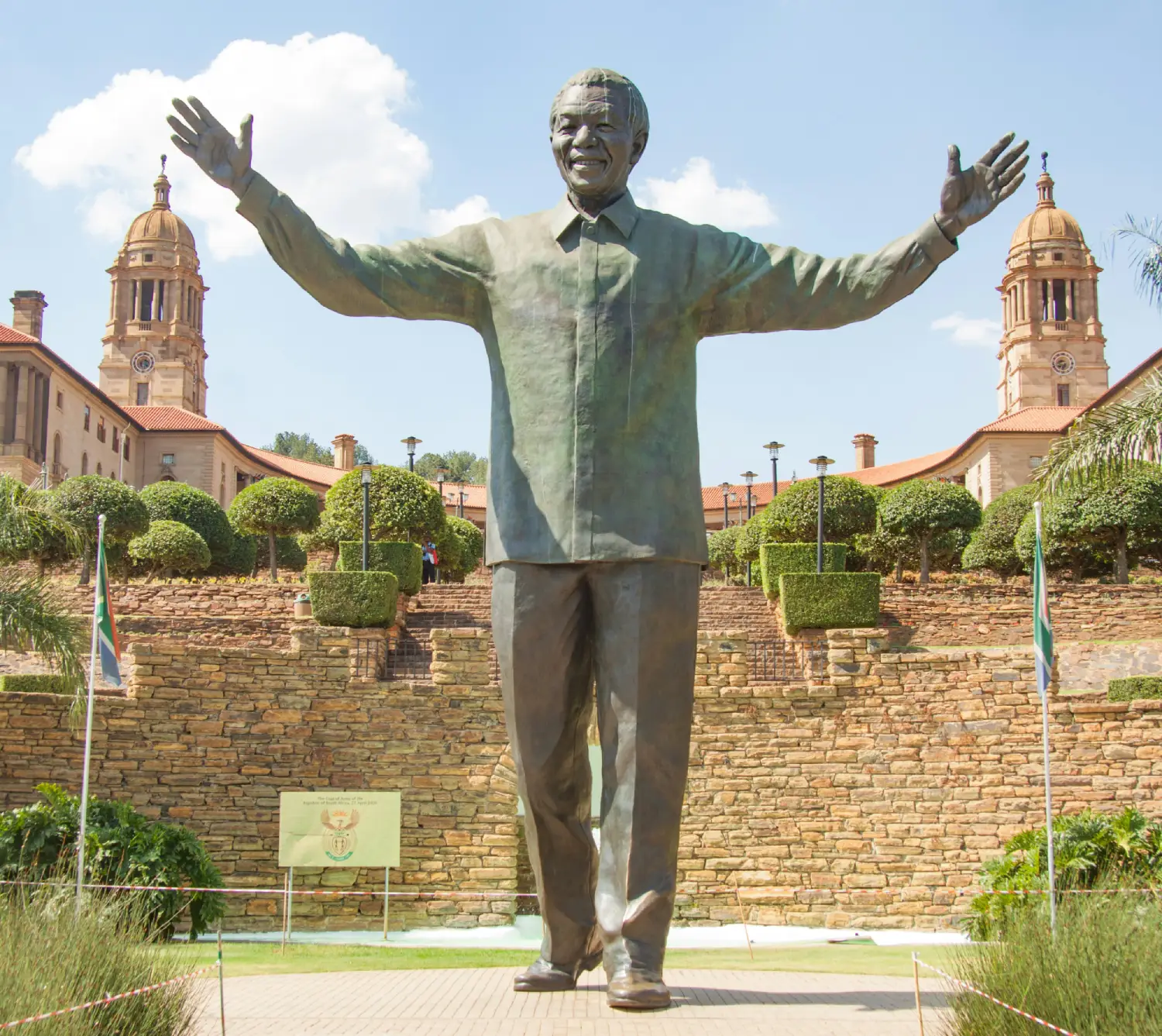 Statue of Nelson Mandela